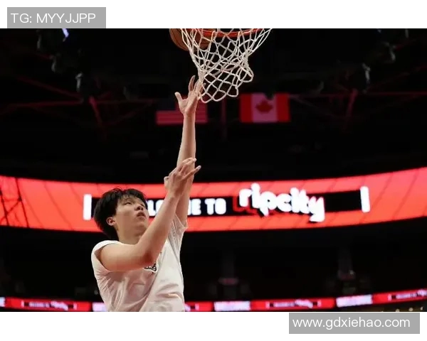 青岛主场大胜广州杨瀚森贡献13分15篮板助力球队终结对手连败纪录