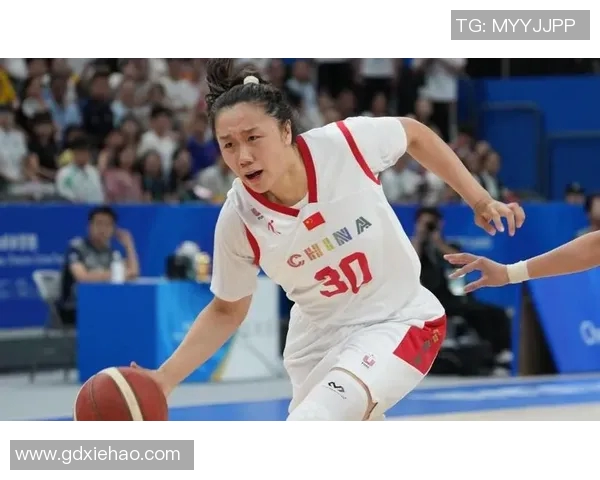 新西兰女篮迎战朝鲜队展现实力与技巧的精彩对决